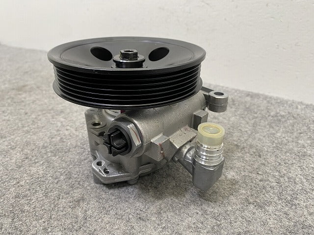 新品!CLSクラス AMG/W219/C219 純正  パワーステアリングポンプ/パワステポンプ/ハイドロポンプ 004 466 94 01 A0044669401(147390)
