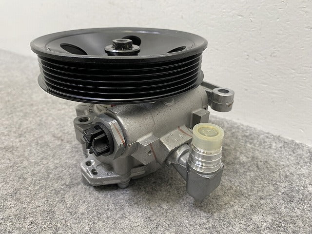 新品!CLSクラス AMG/W219/C219 純正  パワーステアリングポンプ/パワステポンプ/ハイドロポンプ 004 466 94 01 A0044669401(147391)
