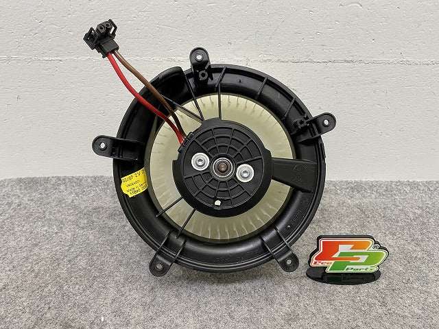 新品!7シリーズ E65/E66 純正  ブロアモーター/モーターファン 64116913401 BMW(147421)