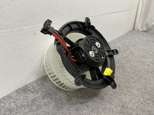 新品!7シリーズ E65/E66 純正  ブロアモーター/モーターファン 64116913401 BMW(147422)