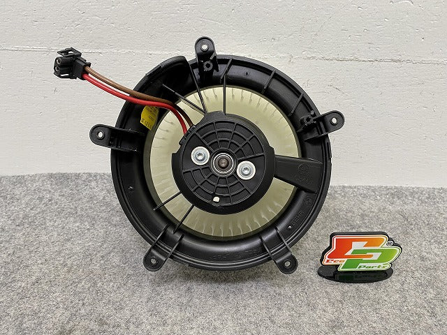新品!7シリーズ E65/E66 純正  ブロアモーター/モーターファン 64116913401 BMW(147423)