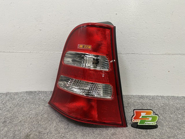 新品!Aクラス W168 純正 右 テールランプ/ライト/レンズ ハロゲン ULO 3320 A1688202864 メルセデスベンツ(147426)