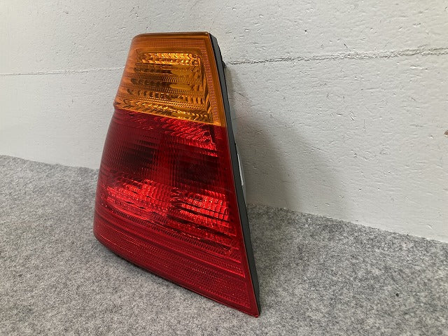 新品!3シリーズ E46 純正 左 テールランプ/ライト/レンズ ハロゲン 230 021 L2 714098290397 BMW(147429)
