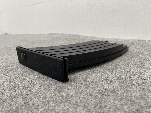 新品!5シリーズ E60/E61 純正 左  ドリンクホルダー/カップホルダー 5145 7 034 132-05 51459125622 BMW(147437)