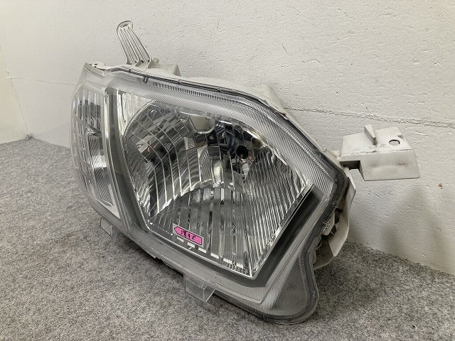 プロボックス/サクシード NCP160V/NCP165V/NHP160V 純正 右 ヘッドライト/ランプ ハロゲン レベライザー 刻印A KOITO 52-279(147447)