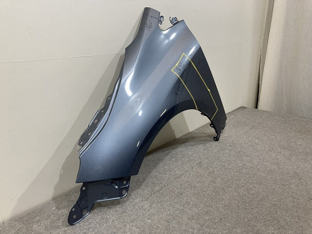 カローラ ツーリング 210系/NRE210W/ZRE212W/MZEA17W/12/ZWE214W/211/219/215 純正 左 フロント フェンダー セレスタイトグレー(147448)