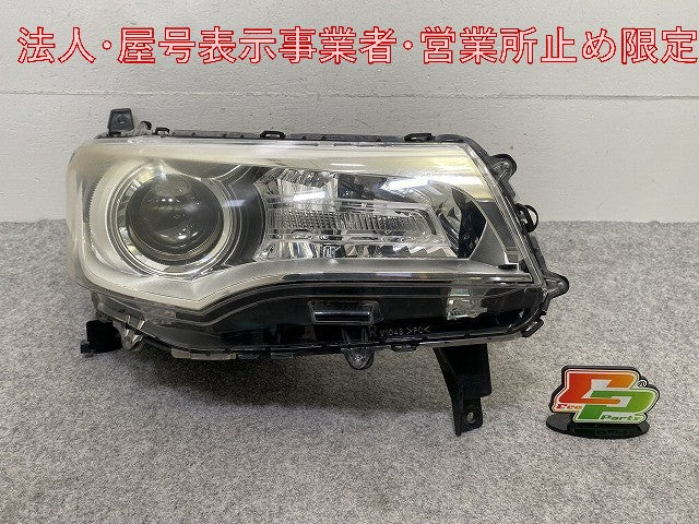 デイズ ハイウェイスター B21W 純正 右 ヘッドライト/ランプ レベライザーキセノン HID STANLEY W1048 日産(147465)