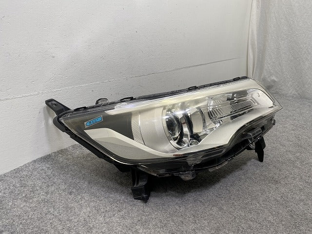 日産 デイズ　ハイウェイスター　右　ヘッドライトB44W/B45W デイズ ハイウェイスター B21W 純正 右 ヘッドライト/ランプ