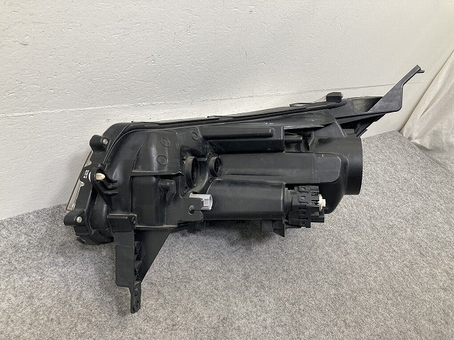 デイズ ハイウェイスター B21W 純正 右 ヘッドライト/ランプ レベライザーキセノン HID STANLEY W1048 日産(147465)