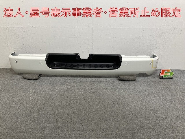 ハイエース 200系/標準 純正 リア バンパー 52159-26300/10/20/30/490/500 ホワイト 058 トヨタ(147467)