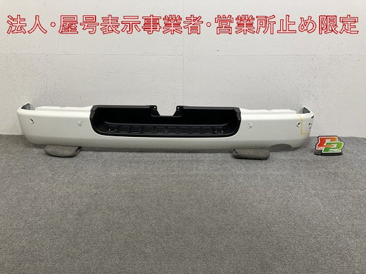 ハイエース 200系/標準 純正 リア バンパー 52159-26300/10/20/30/490/500 ホワイト 058 トヨタ(147467)