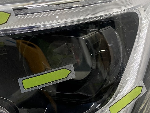 カローラ ツーリング 210系/MZEA17W/MZEA12W/ZWE219W/ZWE215W 純正 左 ヘッドライト/ランプ LED レベライザー 刻印W KOITO 12-647(147474)
