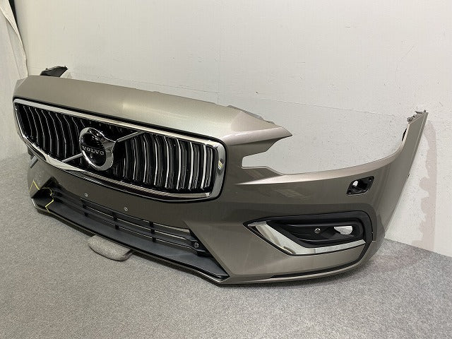 V60 ZB 純正 フロント バンパー 31690589 ペブルグレーメタリック 727 ボルボ(147481)