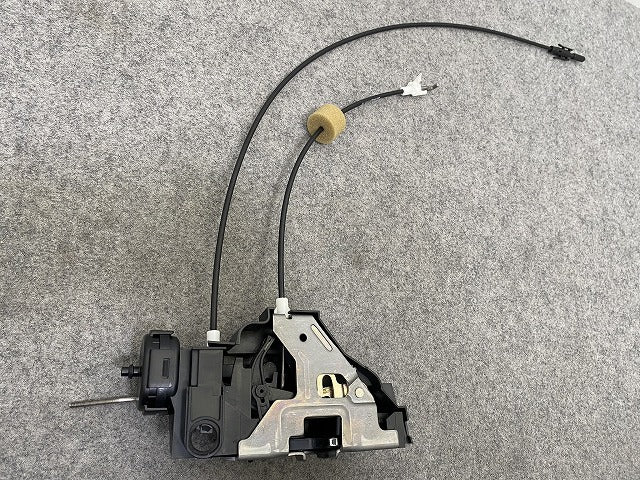 新品!Aクラス W168 純正 リア ドア ロック A1687301635 メルセデスベンツ(147487)