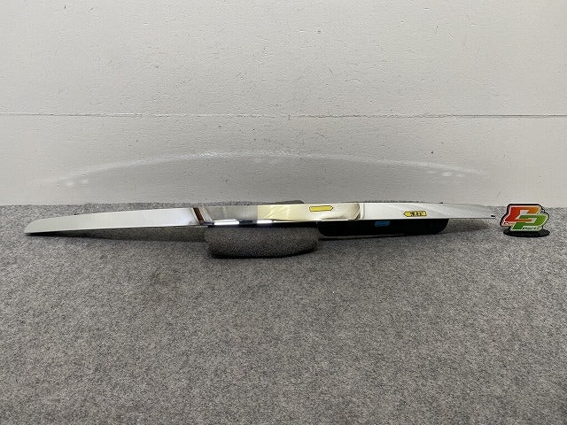 新品!Aクラス W168 純正 フロント グリル/ラジエーターグリル 169 880 03 83 A1698800383 メッキ メルセデスベンツ(147489)
