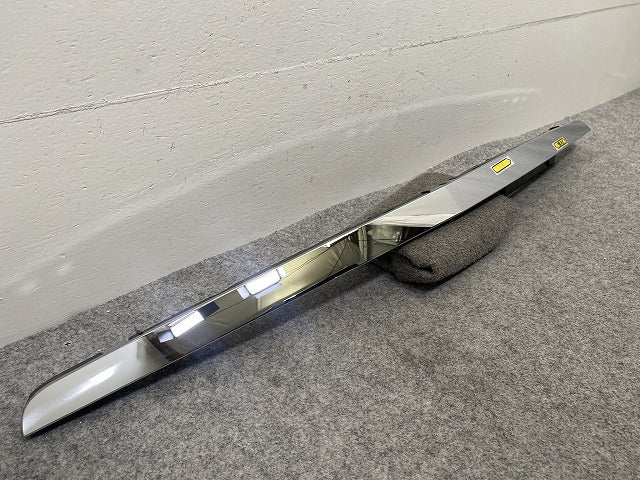 新品!Aクラス W168 純正 フロント グリル/ラジエーターグリル 169 880 03 83 A1698800383 メッキ メルセデスベンツ(147489)