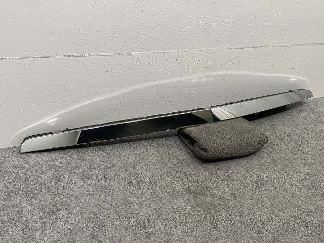 新品!Aクラス W168 純正 フロント グリル/ラジエーターグリル 169 880 03 83 A1698800383 メッキ メルセデスベンツ(147491)
