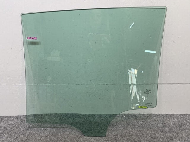 新品!GLCクラス W253/C253 純正 右 リア ドア ガラス A 253 735 02 10 A2537350210 メルセデスベンツ(147496)