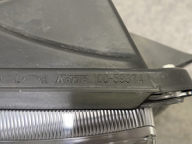 ワゴンR MH35S/MH55S 純正 右 ヘッドライト/ランプ ハロゲン レベライザー KOITO 100-59374 スズキ(147498)