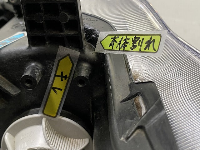 ジャンク!シエンタ MXPC10G/MXPL10G/MXPL15G 純正 右 ヘッドライト/ランプ LED レベライザー 刻印S1 KOITO 52-340 トヨタ(147501)
