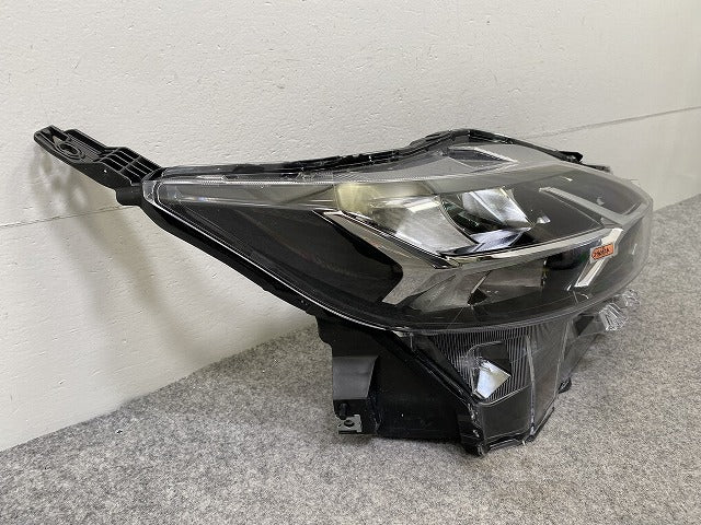 デイズ ハイウェイスター/eKクロス B44W/B45W/純正 右 ヘッドライト/ランプ LED レベライザー 刻印B KOITO 100-23776 26010-7ME0A (145588)