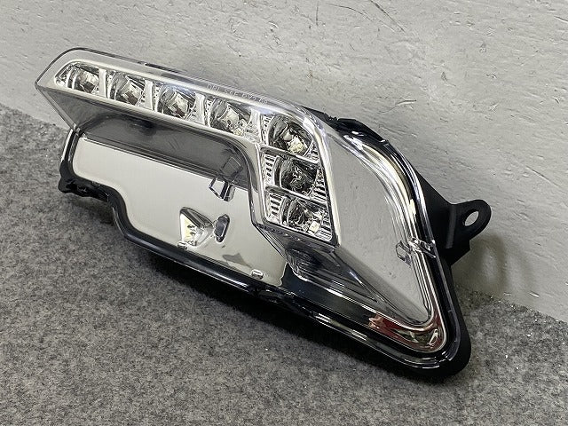 新品!Eクラス W212 純正 左 フォグランプ LED デイタイムランニングライト 440-1611L-AQ 2128200756 メルセデスベンツ(147515)