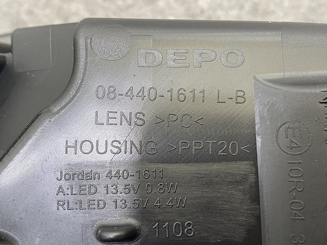 新品!Eクラス W212 純正 左 フォグランプ LED デイタイムランニングライト 440-1611L-AQ 2128200756 メルセデスベンツ(147515)