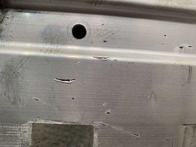 新品!5シリーズ E60/E61 純正 フロント バンパー カバー 51117148586 BMW(147517)