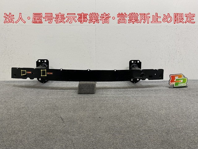 新品!1シリーズ E87 純正 フロント バンパー カバー 51117058450 BMW(147519)