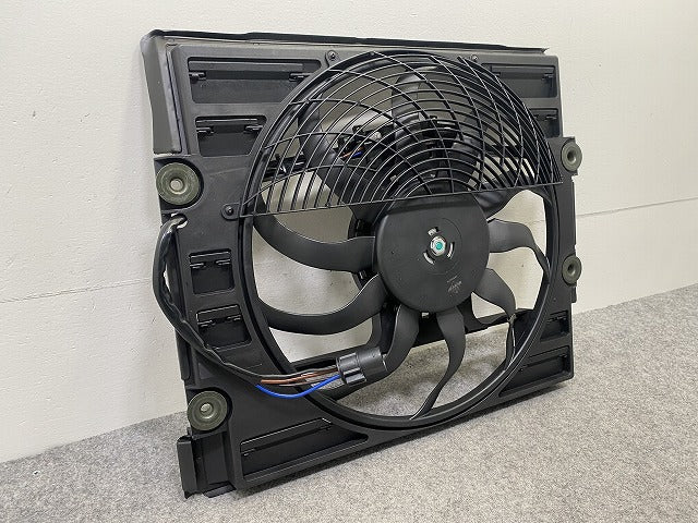新品!7シリーズ E38 純正  電動ファン モーター 64548380774 BMW(147525)