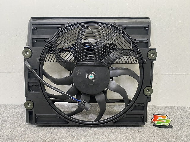 新品!7シリーズ E38 純正  電動ファン モーター 64548380774 BMW(147527)