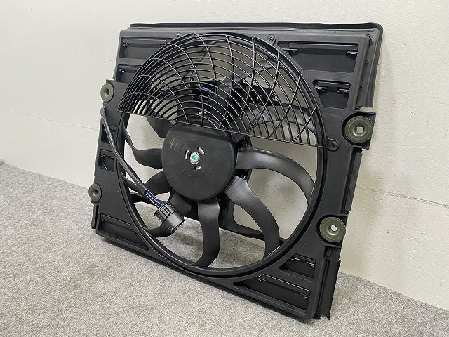 新品!7シリーズ E38 純正  電動ファン モーター 64548380774 BMW(147527)