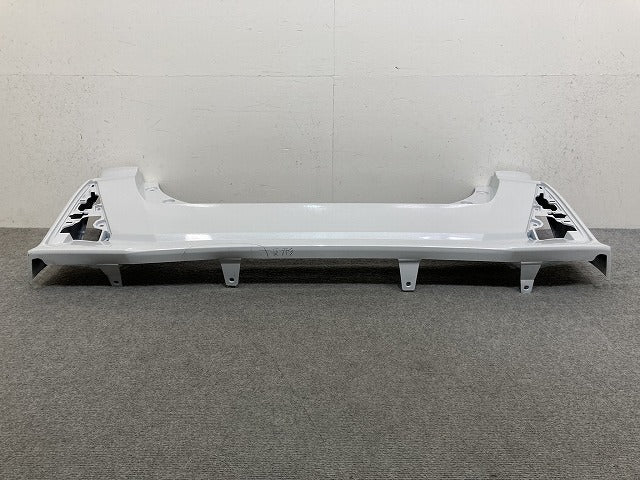 タント カスタム LA650S/LA660S 純正 リア バンパー 52159-B2D30/C70 シャイニングホワイトパール W25 ダイハツ(147528)