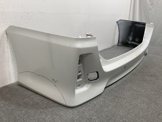 ヴォクシー/ノア 80系/ZRR80/ZRR85/ZWR80 純正 後期 リア バンパー 52159-28630 ホワイトパールクリスタルシャイン 070 トヨタ(147546)