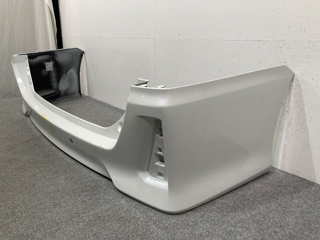 ヴォクシー/ノア 80系/ZRR80/ZRR85/ZWR80 純正 後期 リア バンパー 52159-28630 ホワイトパールクリスタルシャイン 070 トヨタ(147546)