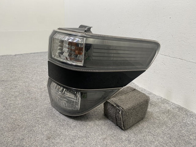ヴェルファイア 20系/ANH20W/GGH20W/ANH25W/GGH25W/ATH20W 純正 右 テールランプ/ライト/レンズ LED KOITO 58-29 ブラック 202(147553)