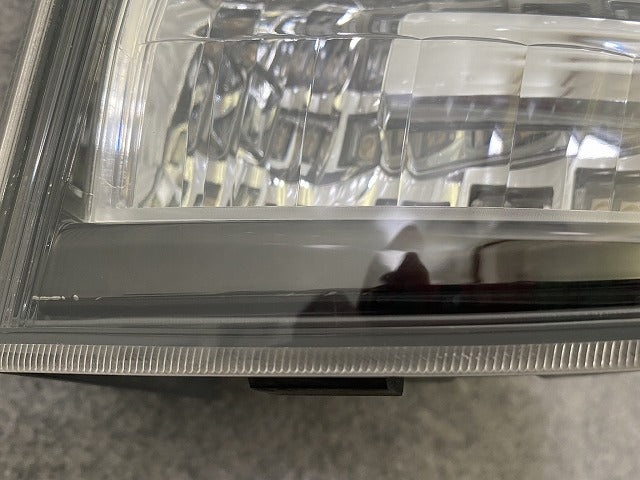 ヴェルファイア 20系/ANH20W/GGH20W/ANH25W/GGH25W/ATH20W 純正 右 テールランプ/ライト/レンズ LED KOITO 58-29 ブラック 202(147553)