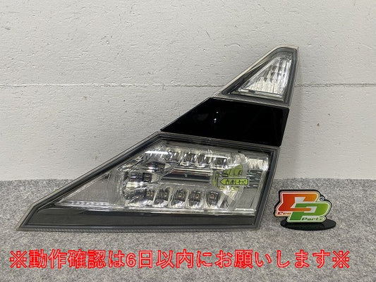 ヴェルファイア 20系/ANH20W/GGH20W/ANH25W/GGH25W/ATH20W 純正 右 テールランプ/ライト/レンズ LED 刻印5 KOITO 58-35 ブラック(147554)