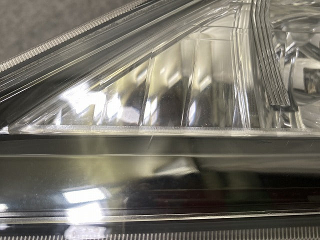 ヴェルファイア 20系/ANH20W/GGH20W/ANH25W/GGH25W/ATH20W 純正 右 テールランプ/ライト/レンズ LED 刻印5 KOITO 58-35 ブラック(147554)