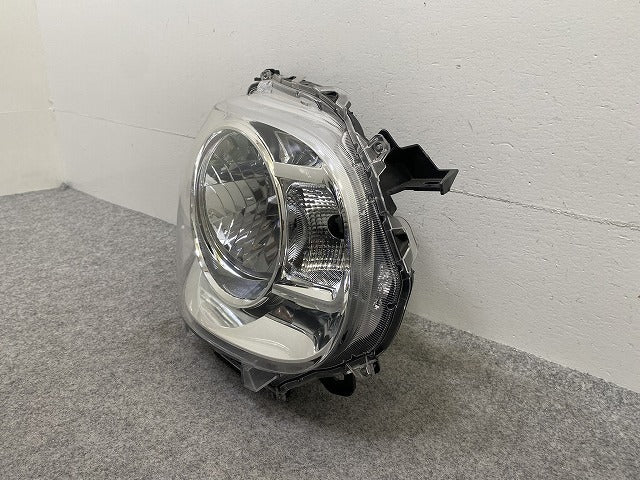 ムーヴ キャンバス/キャンパス LA800S/LA810S 純正 右 ヘッドライト/ランプ ハロゲン レベライザー 刻印5H KOITO 100-69039(147557)