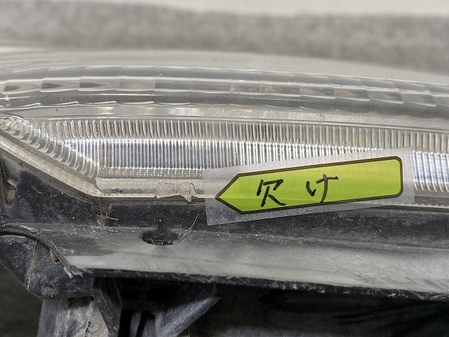 ダイナ/トヨエース/デュトロ 純正 右 ヘッドライト/ランプ ハロゲン レベライザー 刻印A KOITO 37-21 トヨタ(147564)