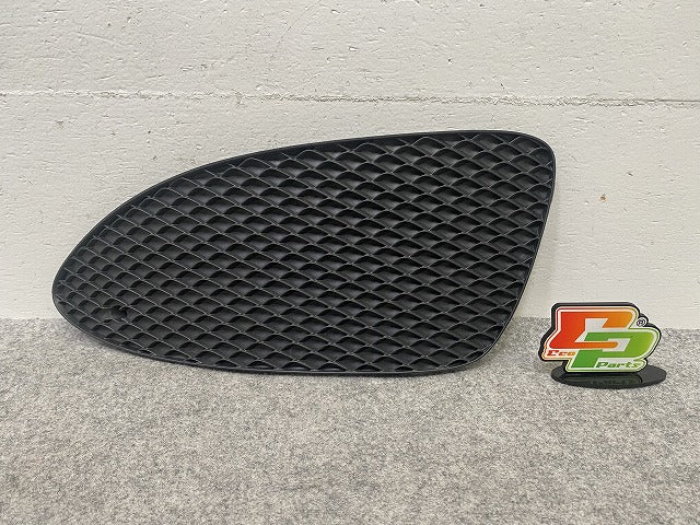 新品!Bクラス W246 純正 左 フロント バンパー グリル A246 885 25 22 A2468852522 素地 メルセデスベンツ(147565)