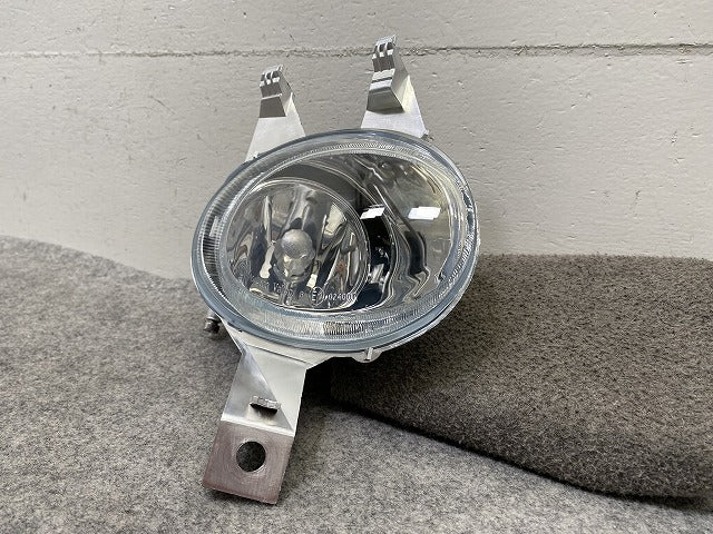 新品!206 プジョー/PEUGEOT 純正 右 フォグランプ/フォグライト ハロゲン VALEO 6205T2 6205.T2 プジョー(147566)
