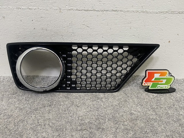 新品!Eクラス/AMG W211 純正 右 フロント バンパー グリル A 211 885 18 53 A2118851853 素地 メルセデスベンツ(147569)
