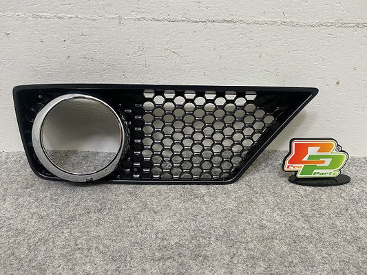 新品!Eクラス/AMG W211 純正 右 フロント バンパー グリル A 211 885 18 53 A2118851853 素地 メルセデスベンツ(147569)