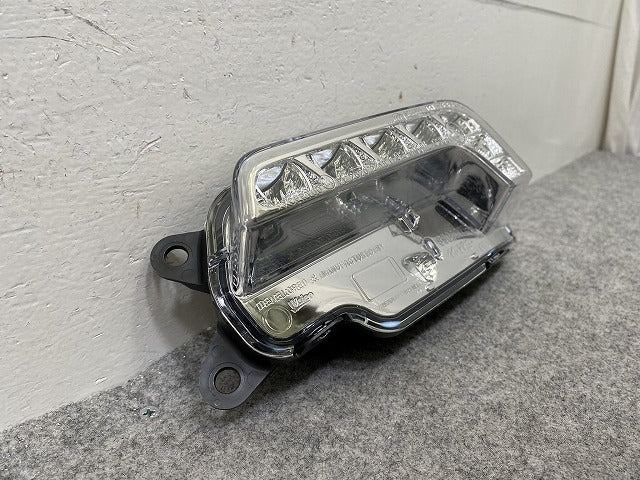 新品!Eクラス W212 純正 前期 左 フォグランプ/フォグライト LED /デイライト VALEO 89206735 A2128200756 メルセデスベンツ(147573)
