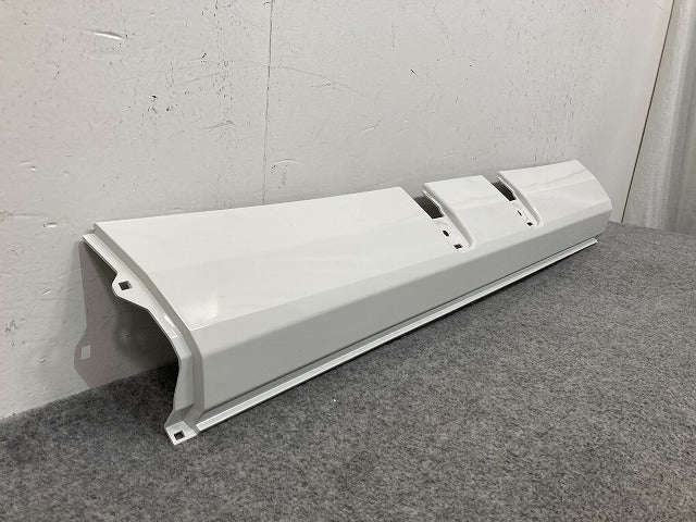 新車取り外し!エルフ/フォワード 純正 フロント バンパー 4/5X CRG/5X CRG/BH/4/5X CRG  ホワイト ソリッド いすゞ(147582)