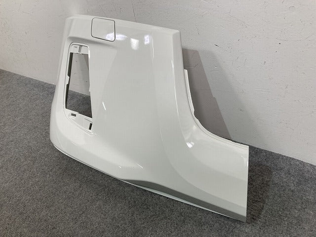 新車取り外し!エルフ/フォワード 純正 フロント バンパー 4/5X CRG/5X CRG/BH/4/5X CRG  ホワイト ソリッド いすゞ(147585)