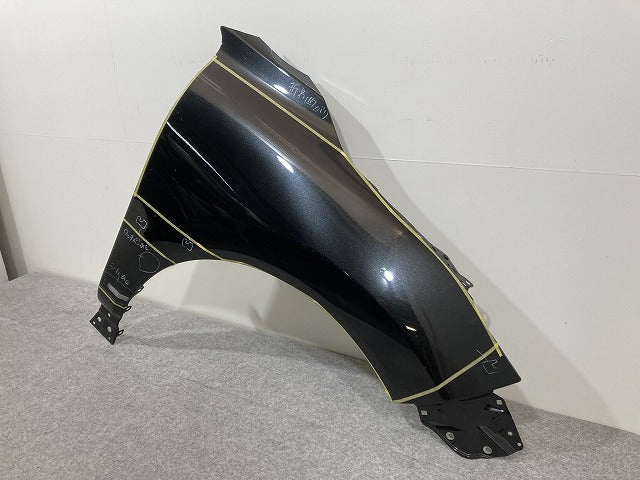 ハリアー 80系/MXUA80/MXUA85/AXUH80/AXUH85 PHEV/AXUP85 純正 右 フロント フェンダー プレシャスブラックパール 219 トヨタ(147586)