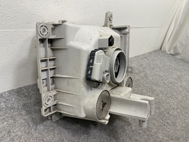 エルフ 6代目/2006- 純正 右 ヘッドライト/ランプ ハロゲン レベライザー 刻印24V KOITO 110-21873 いすゞ(147598)
